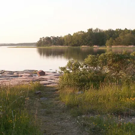 Soederoe Stugby * Finstrom