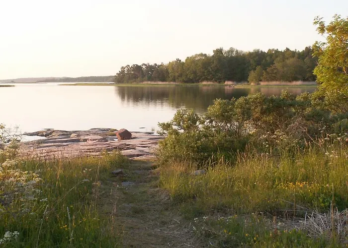 Soederoe Stugby * Finstrom